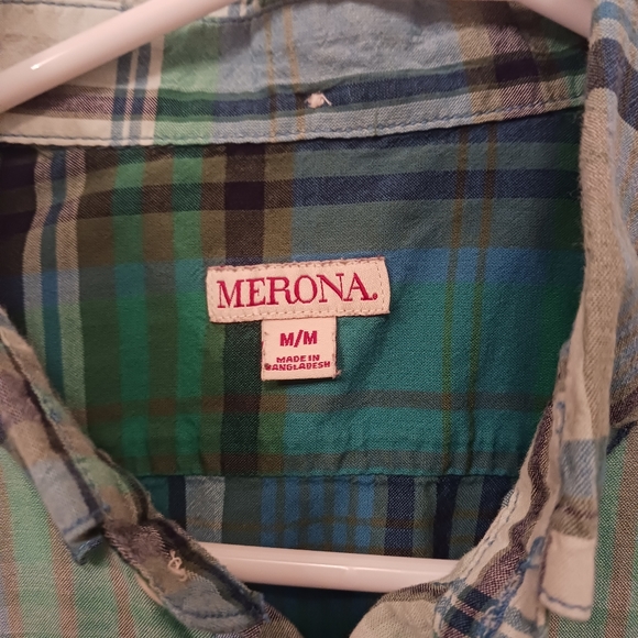 Merona Man's Short Sleeve Plaid Button Down Shirt Size M - Picture 2 of 4